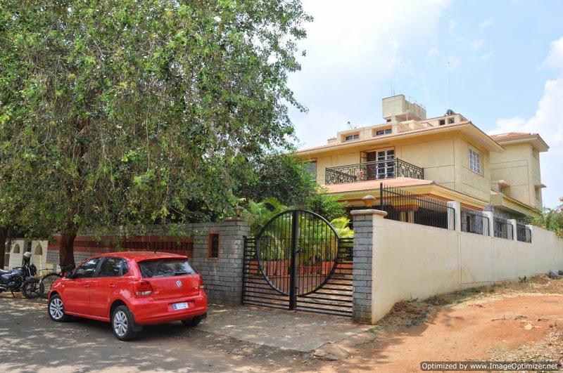 Suvarna Luxury Home Stay Mysore Buitenkant foto